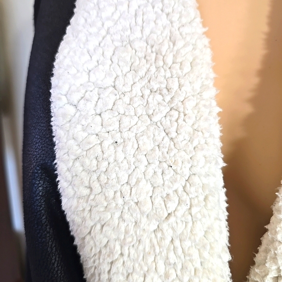 Sam Edelman Black Joya Faux Leather Sherpa Lined Toggle Open Jacket Size M - Picture 4 of 10